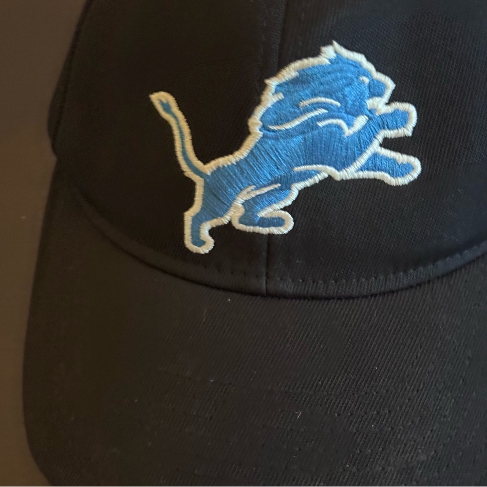 NFL Detroit Lions Black Hat with Blue and White Logo